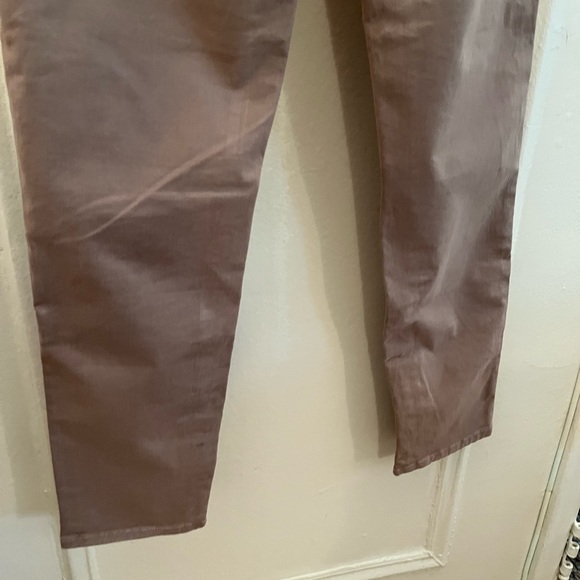 Elie Tahari tan jeans, side zip at bottom leg. - Picture 7 of 7